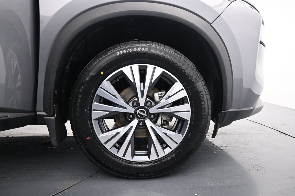 Used 2023 Nissan Rogue SV AWD/4WD image 13