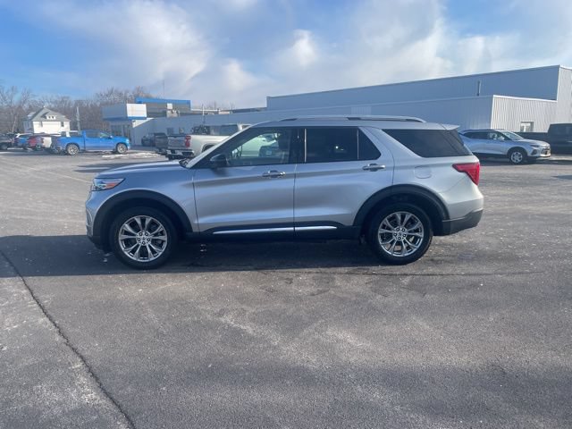 Used 2023 Ford Explorer Limited AWD/4WD image 7