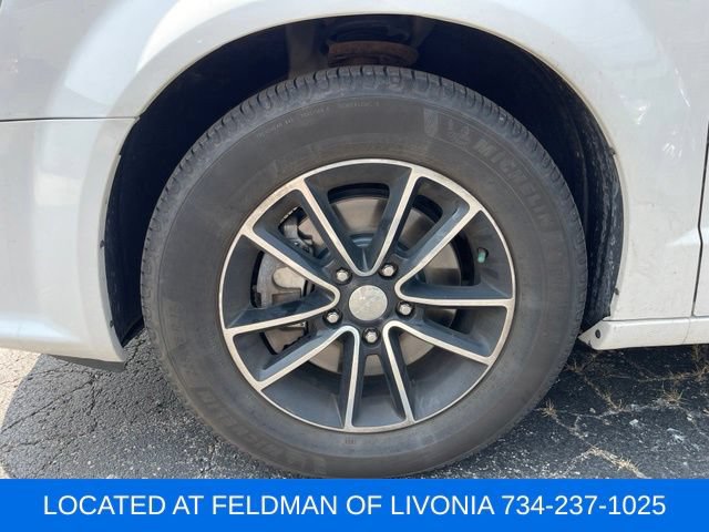 Used 2018 Dodge Grand Caravan GT FWD image 5