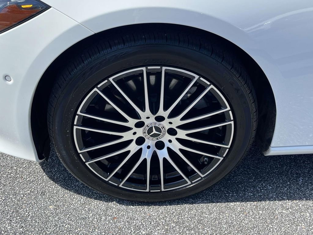 Used 2022 Mercedes-Benz C 300 Sedan image 9