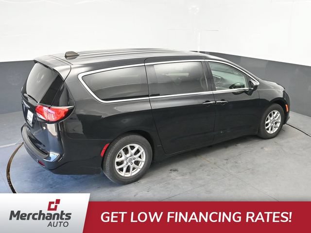 Used 2023 Chrysler Voyager LX FWD image 29