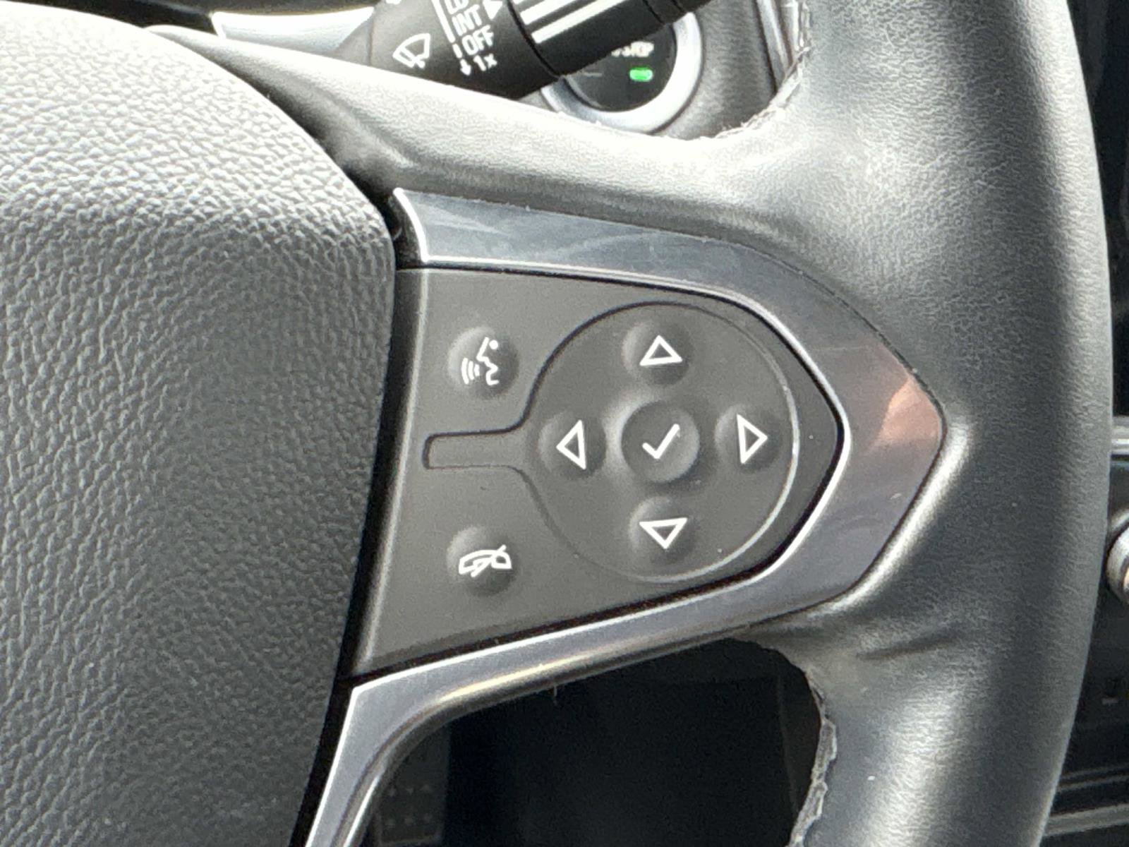 Used 2023 Chevrolet Traverse LT image 18