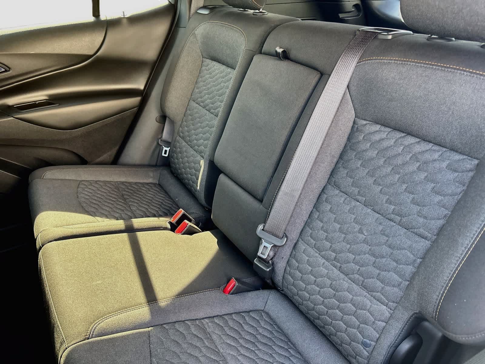 Used 2018 Chevrolet Equinox LT FWD image 24