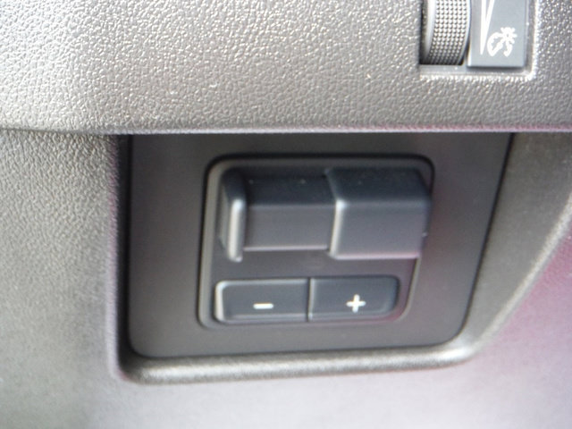 Used 2024 Chevrolet Colorado Trail Boss w/ Advanced Trailering Package AWD/4WD image 25