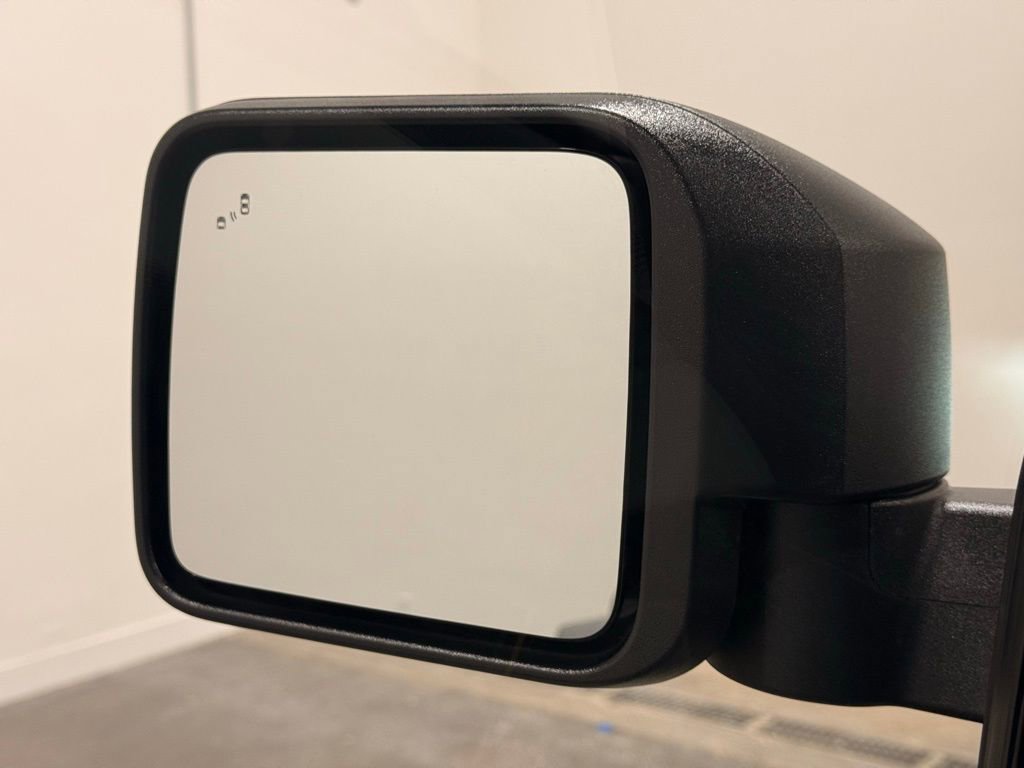 Used 2023 Ford Bronco Badlands image 12