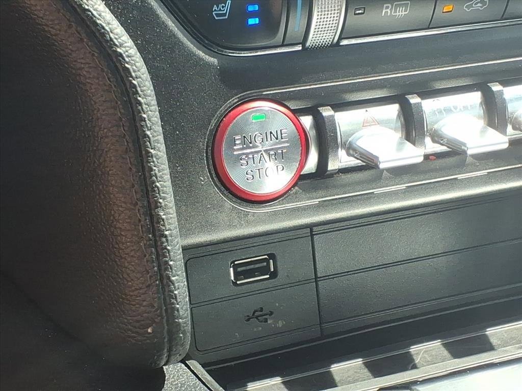 Used 2022 Ford Mustang Premium image 10