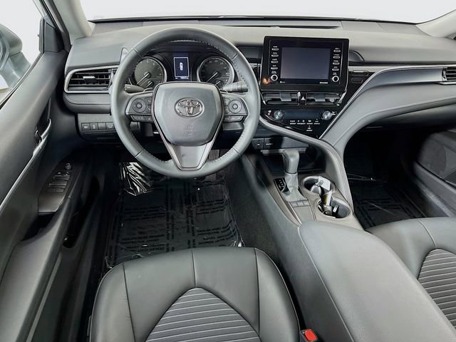 Used 2023 Toyota Camry SE w/ Protection Package (Q2) (TMS) image 20