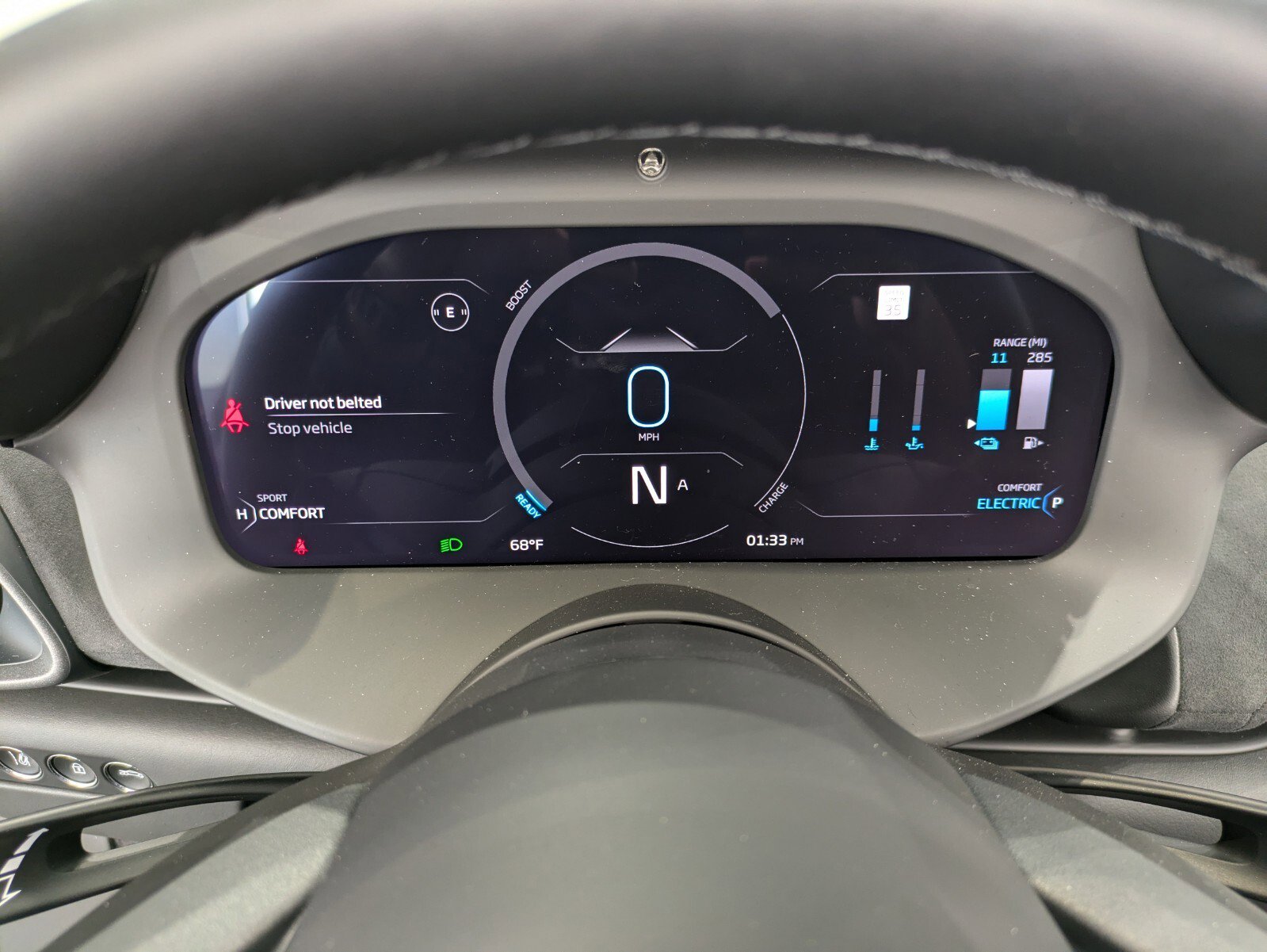 Used 2025 McLaren Artura Spider image 12