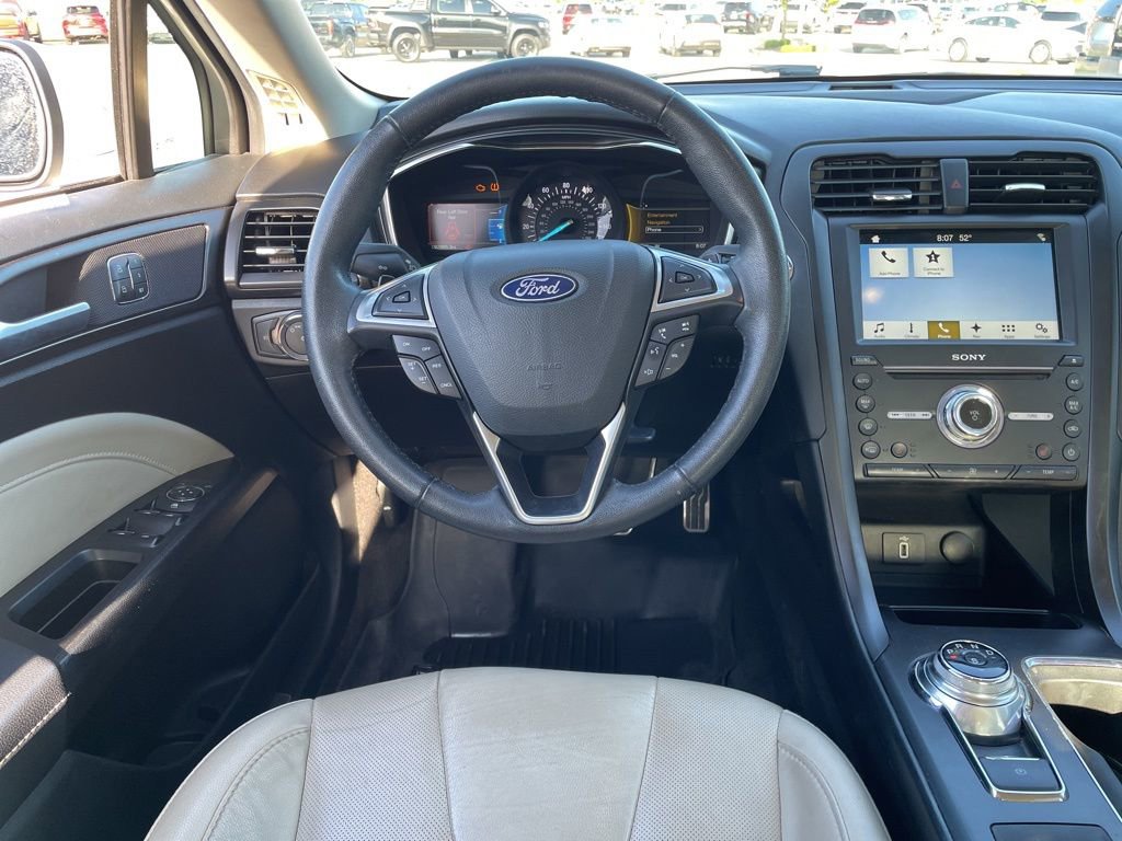Used 2018 Ford Fusion Titanium AWD/4WD image 12