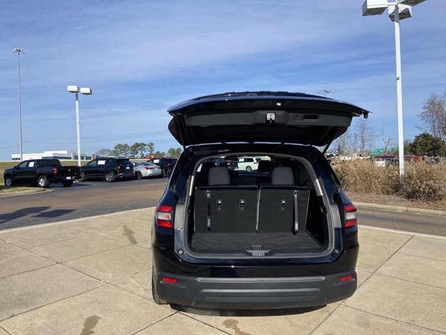 Used 2023 Honda Pilot LX image 25