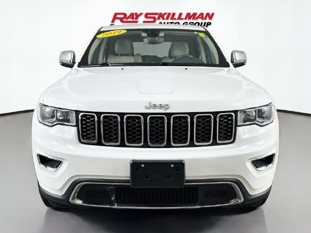 Used 2019 Jeep Grand Cherokee Limited AWD/4WD image 2