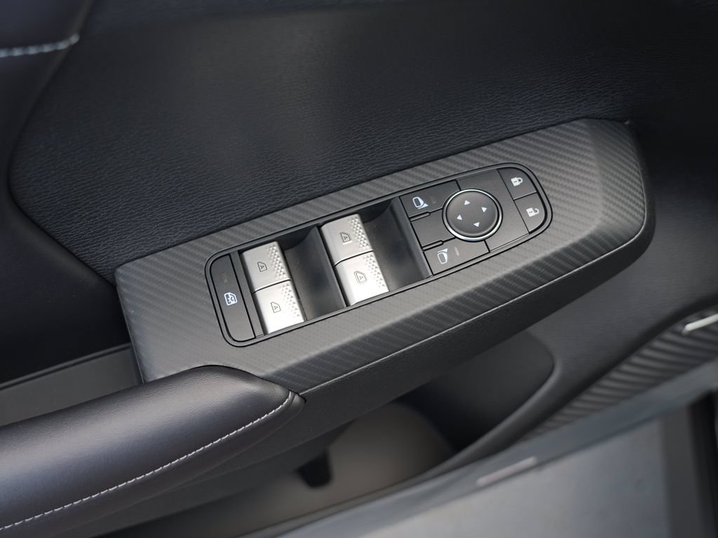 New 2026 Mitsubishi Outlander LE AWD/4WD image 16