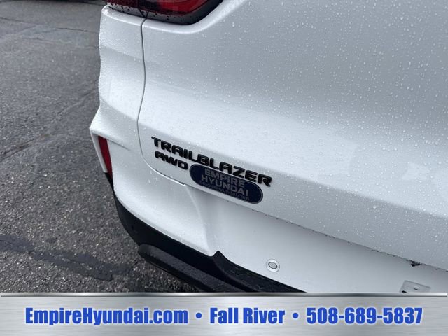 Used 2024 Chevrolet TrailBlazer RS w/ Driver Confidence Package AWD/4WD image 5