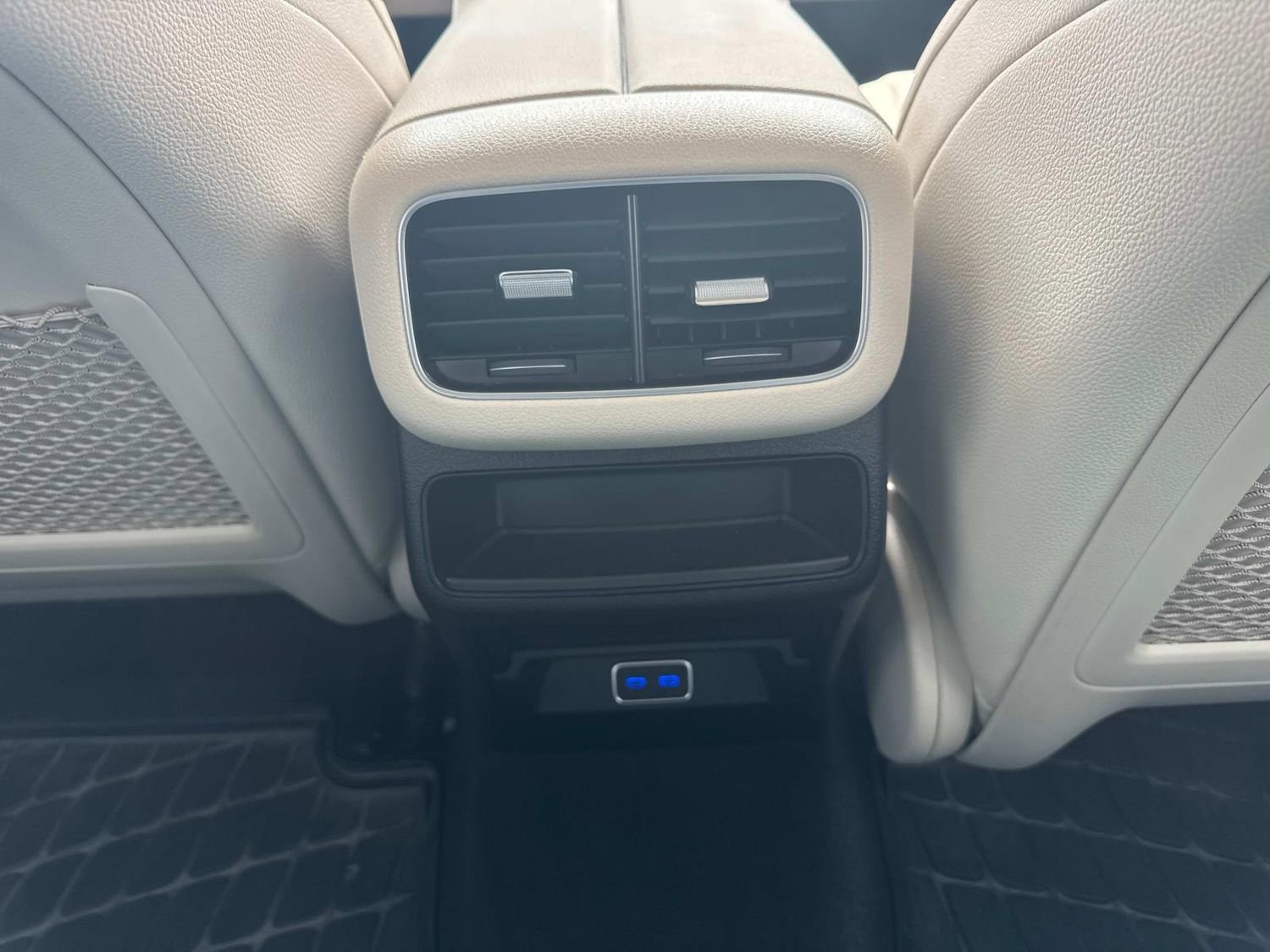 Used 2025 Mercedes-Benz GLE 350 4MATIC image 17