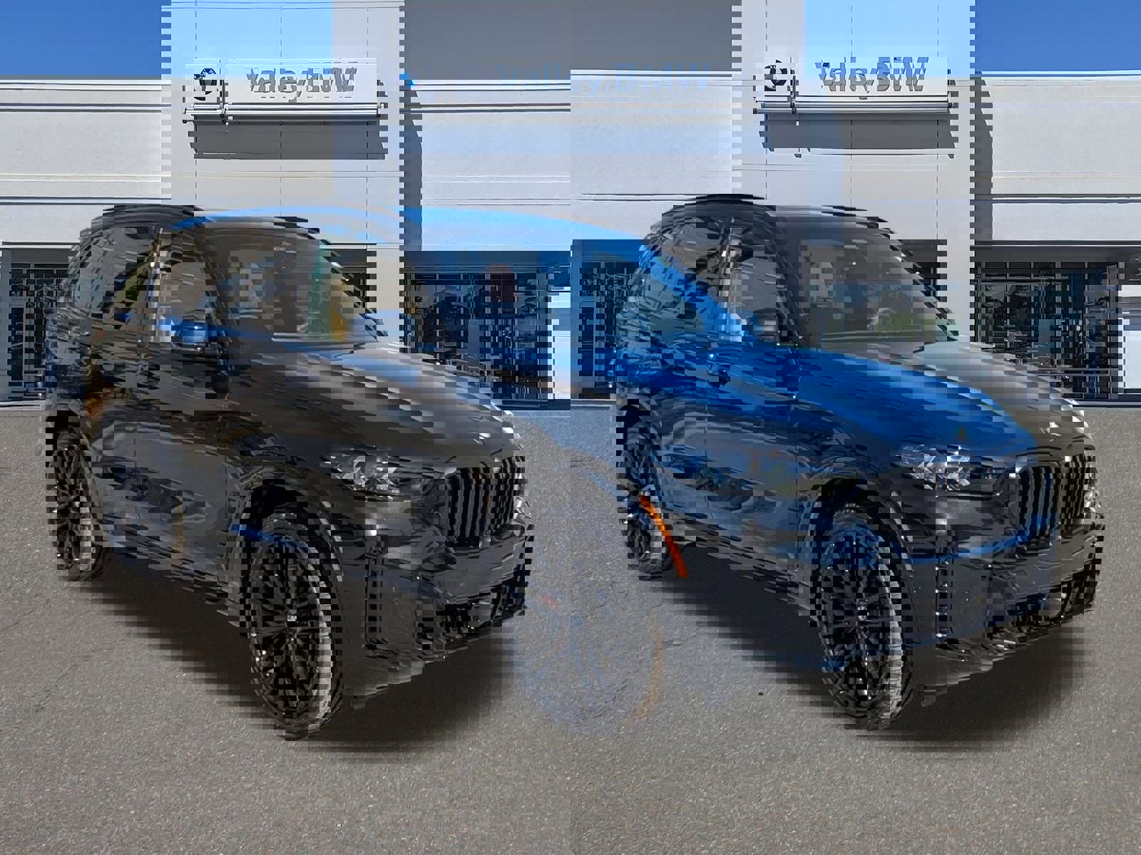 New 2026 BMW X5 xDrive40i w/ M Sport Package