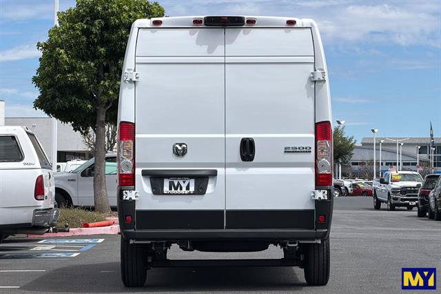 Used 2026 RAM ProMaster 2500 w/ Convenience Group FWD image 5