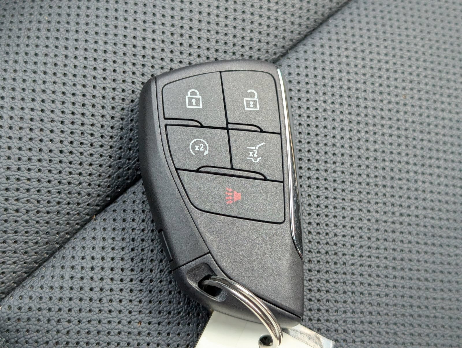 Used 2024 Chevrolet Equinox EV RS AWD/4WD image 19