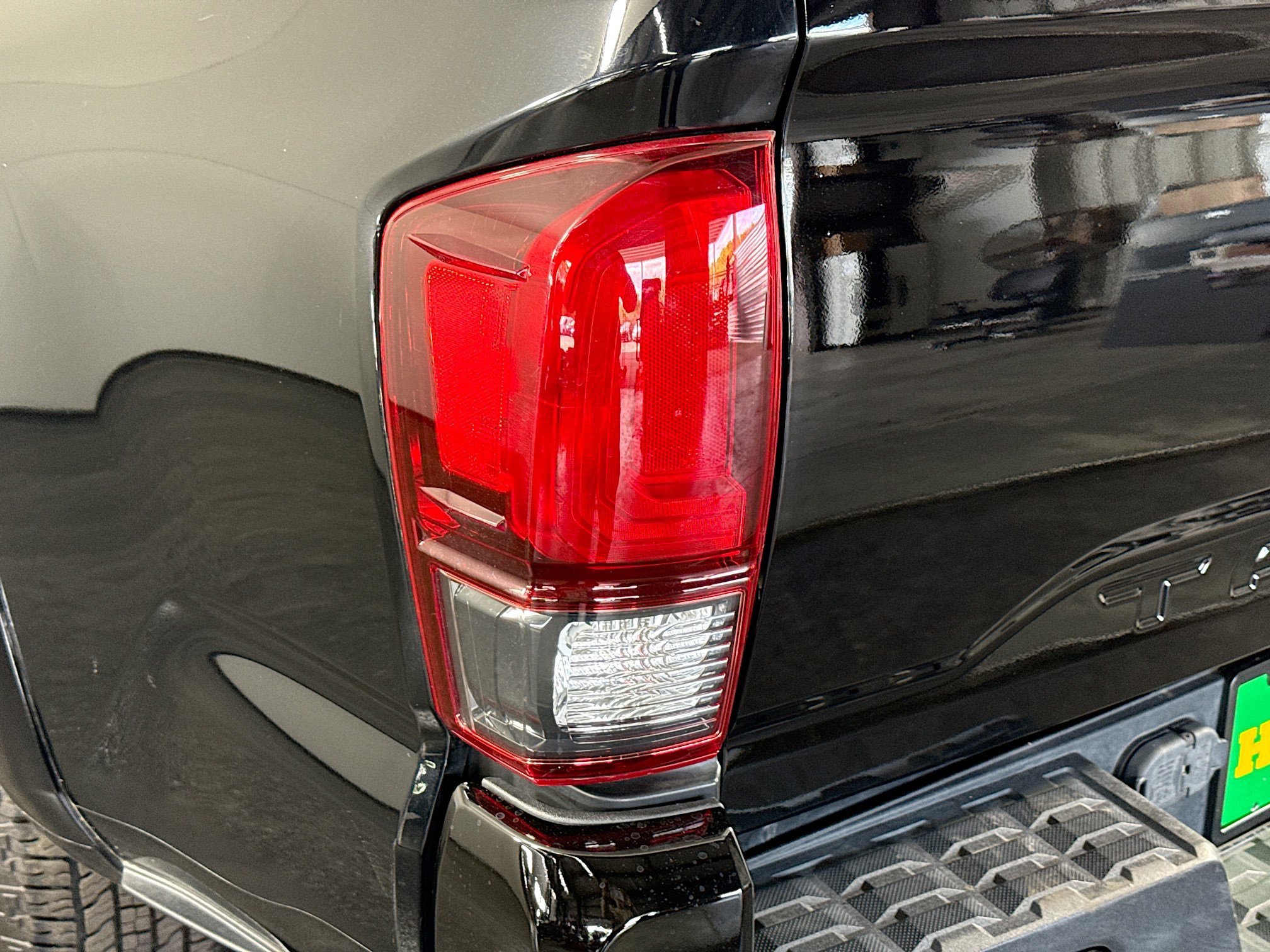 Used 2022 Toyota Tacoma SR5 w/ Technology Package image 35