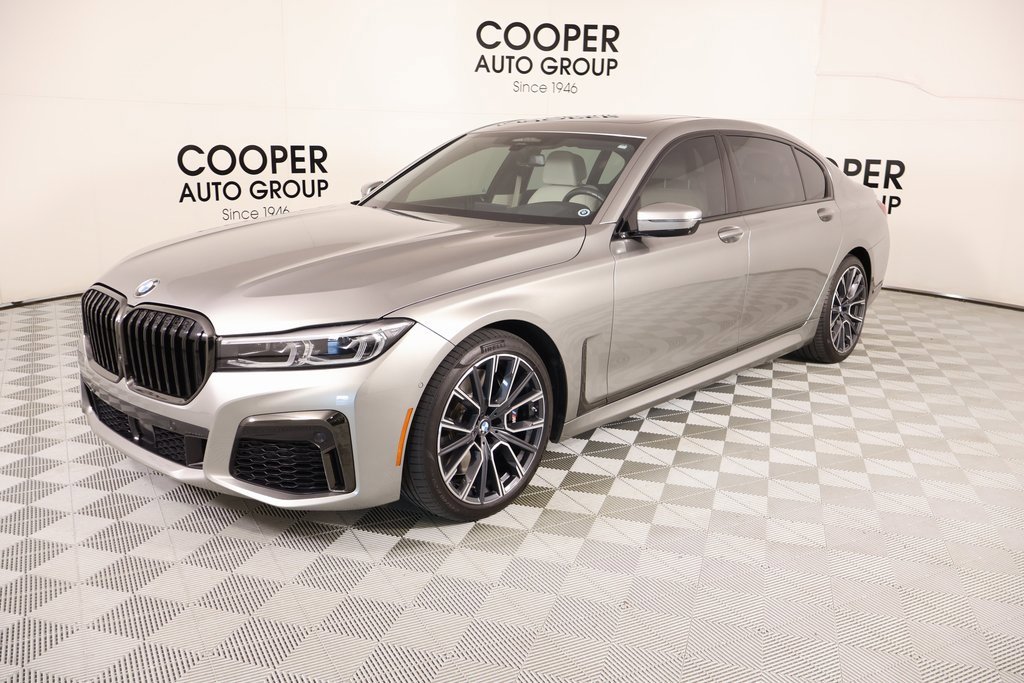 Used 2021 BMW 750i xDrive w/ Executive Package image 12