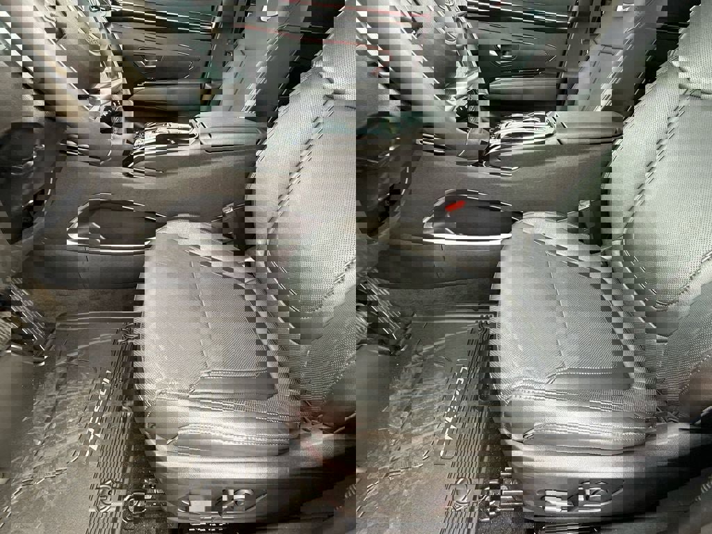 Used 2023 Hyundai Tucson Limited image 12