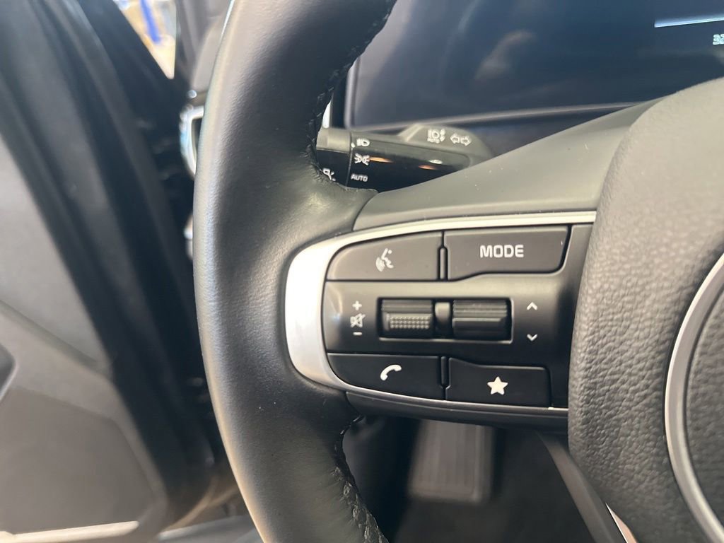 Certified 2024 Kia Sportage EX AWD/4WD image 32