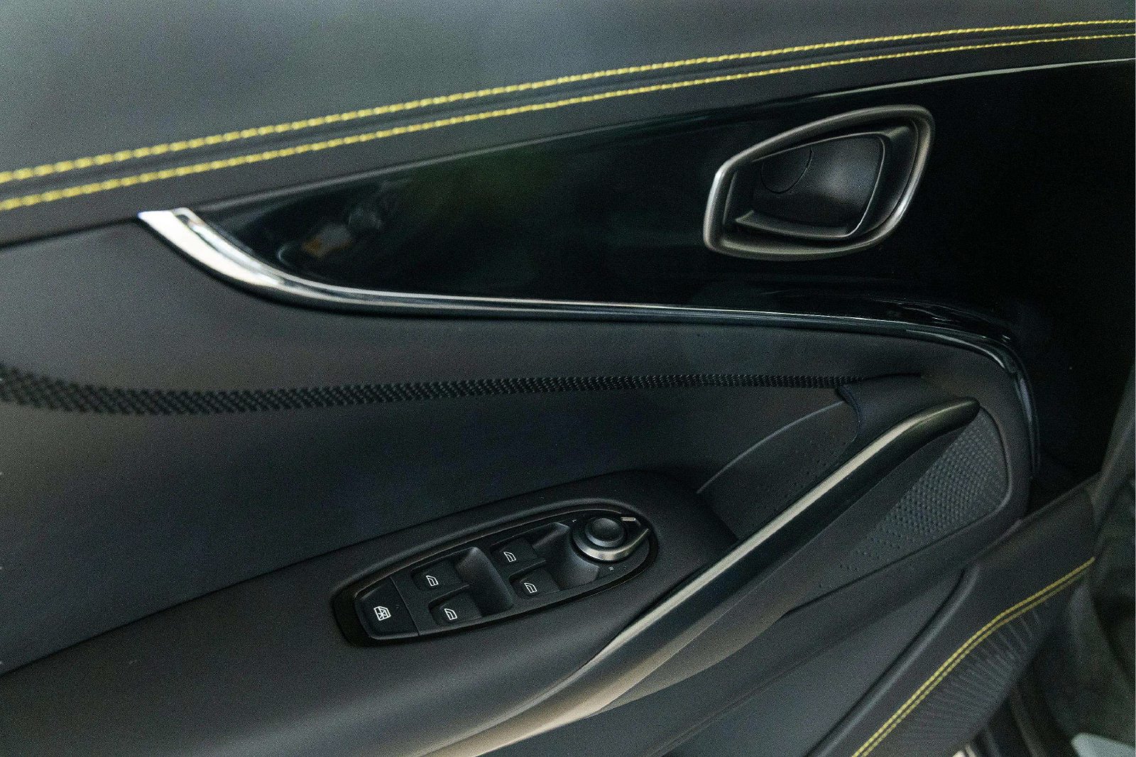 New 2026 Aston Martin DBX 707 AWD/4WD image 21