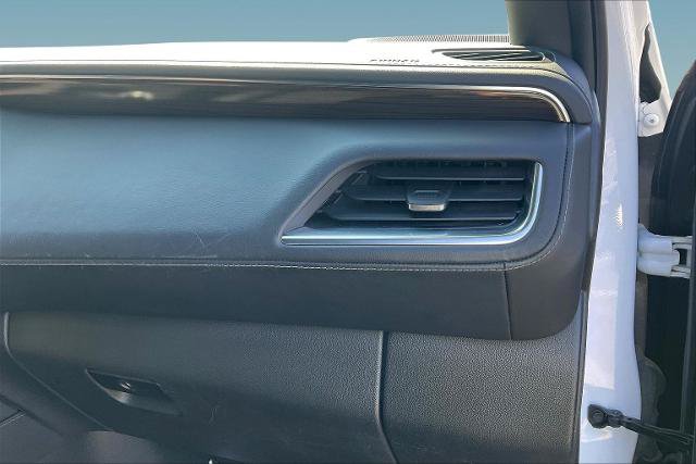 Used 2022 GMC Yukon SLE AWD/4WD image 26