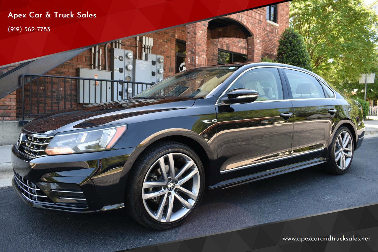 Used 2017 Volkswagen Passat 1.8T R-Line FWD image 1