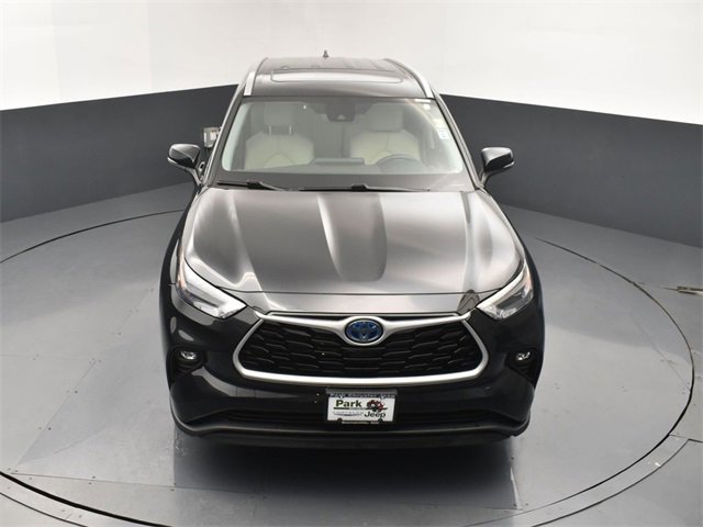 Used 2022 Toyota Highlander XLE image 15