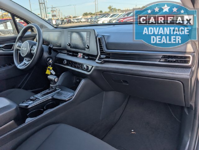 Used 2025 Kia Sportage LX FWD image 21