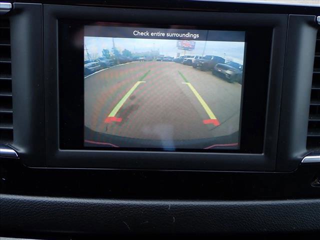 Used 2019 Chrysler Pacifica L image 17