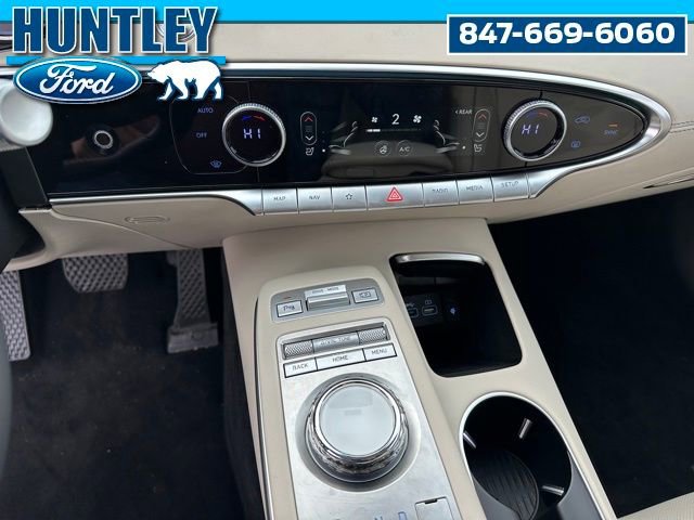 Used 2024 Genesis GV70 2.5T w/ Advanced Package image 24