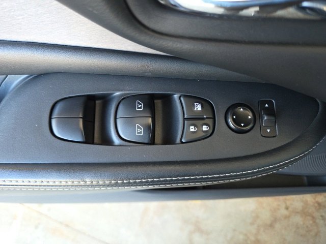 Used 2022 Nissan Murano S AWD/4WD image 50