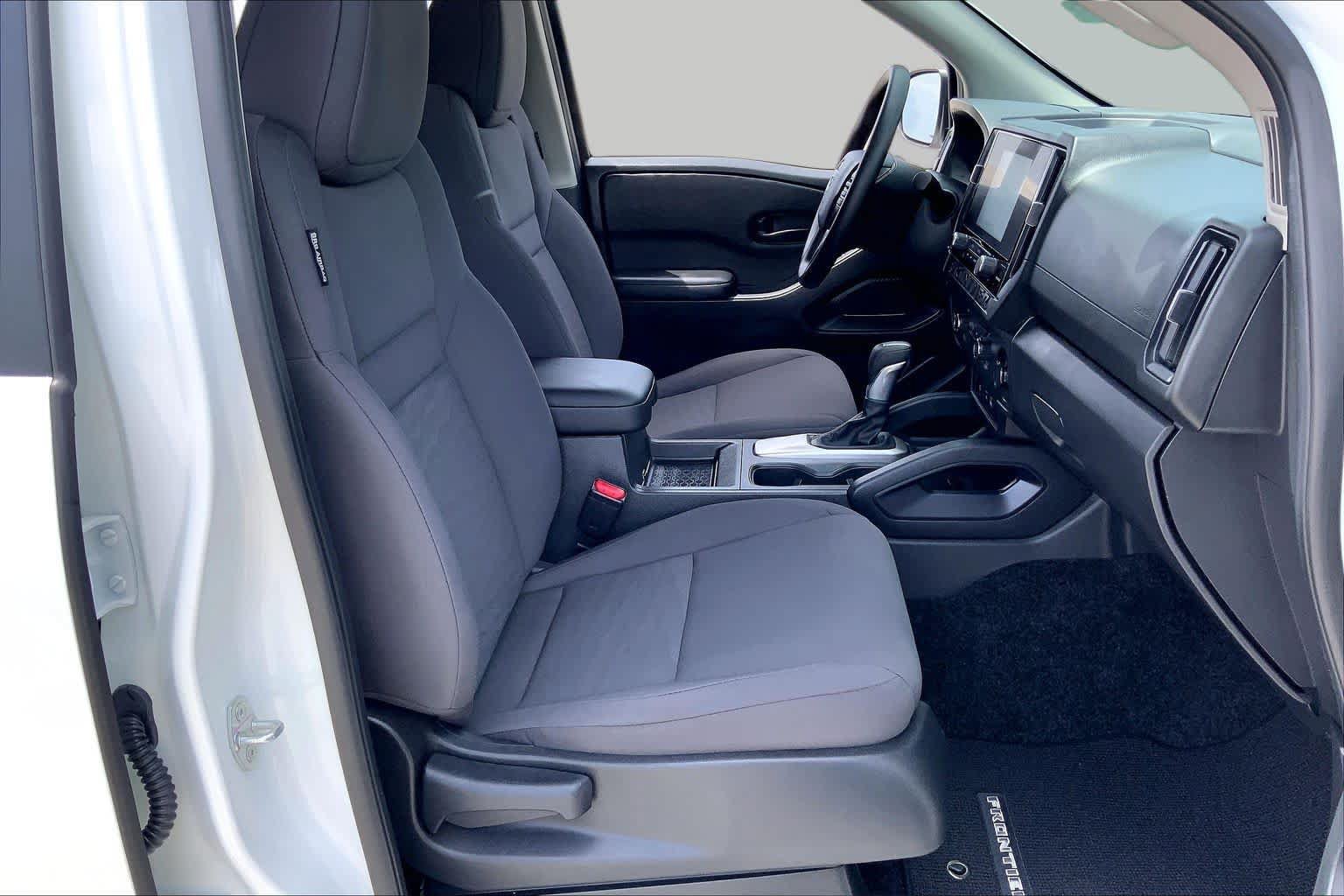 Used 2026 Nissan Frontier S RWD image 9