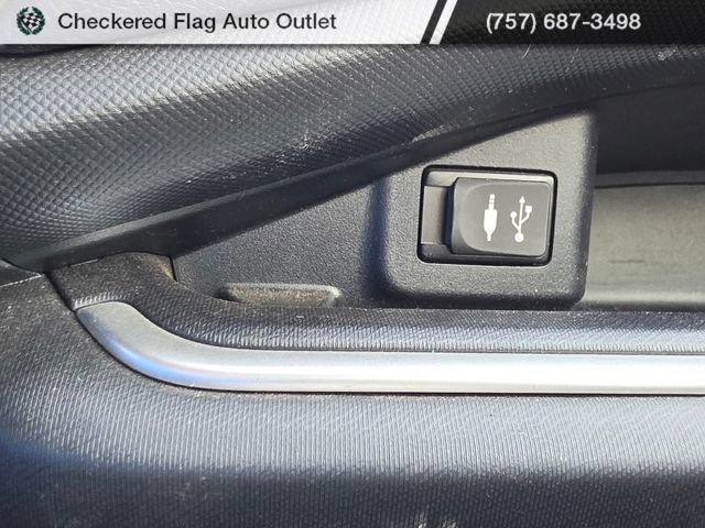 Used 2015 Toyota Prius C Four FWD image 19