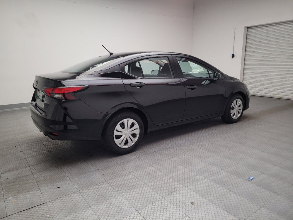 Used 2025 Nissan Versa S image 10