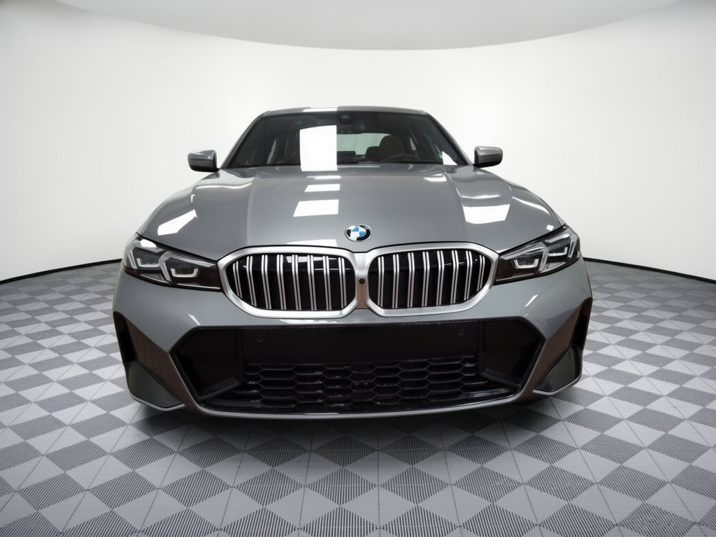 Used 2026 BMW 330i xDrive Sedan w/ M Sport Package AWD/4WD image 6