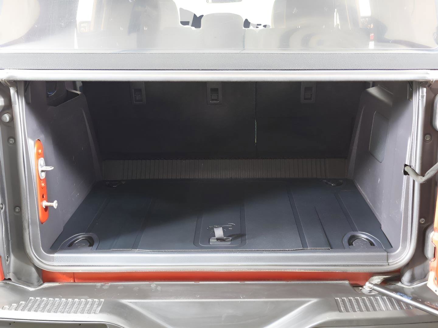 Used 2023 Ford Bronco Badlands image 7