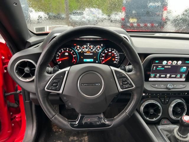 Used 2017 Chevrolet Camaro SS RWD image 16