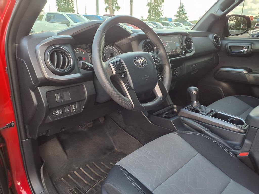 Used 2020 Toyota Tacoma TRD Sport RWD image 19