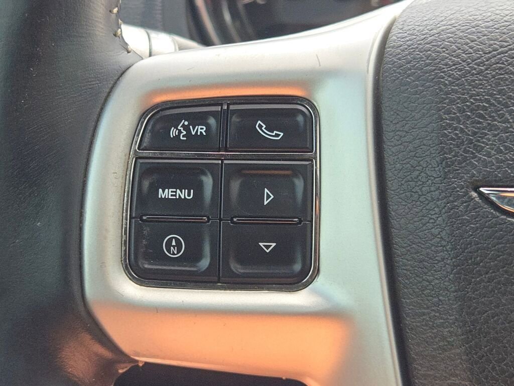 Used 2013 Chrysler 200 Limited w/ Sun/Sound Group FWD image 27