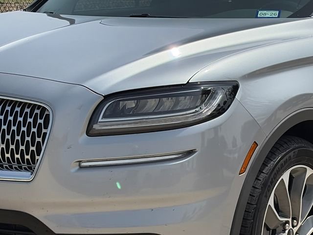Used 2021 Lincoln Nautilus Reserve FWD image 4