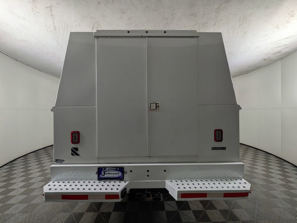 Used 2022 Ford F450 XL w/ Power Equipment Group AWD/4WD image 9