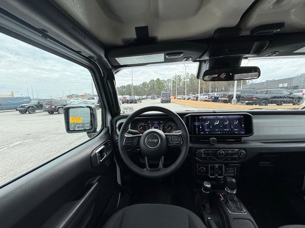 Used 2024 Jeep Gladiator Sport image 13