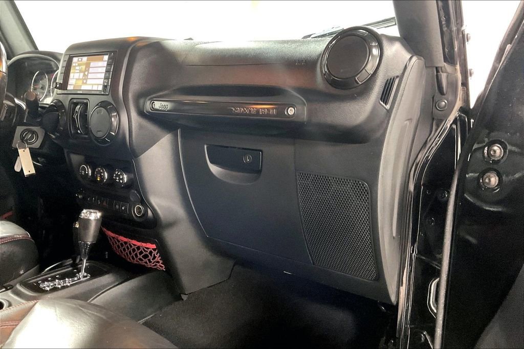 Used 2017 Jeep Wrangler Unlimited Rubicon image 19