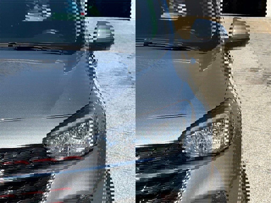 Used 2023 Buick Encore GX Select w/ Sport Touring Package image 3