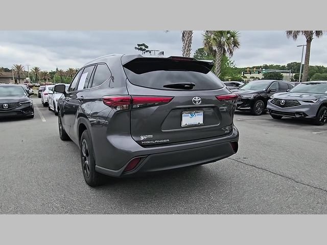 Used 2023 Toyota Highlander XLE FWD image 24