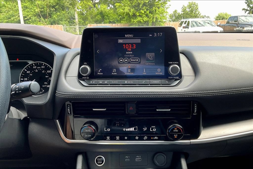 Used 2022 Nissan Rogue SV FWD image 21