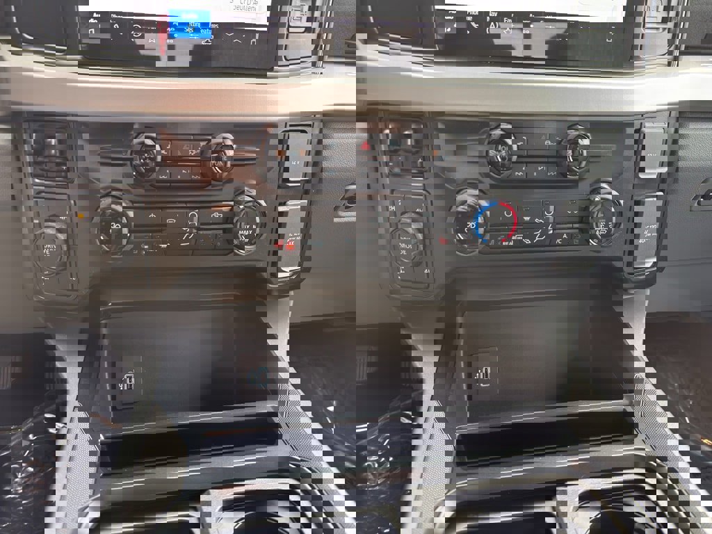 New 2026 Ford F250 XLT w/ XLT Premium Package image 28