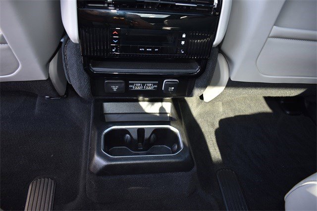 Used 2025 Jeep Wagoneer Series III w/ Premium Group I image 31